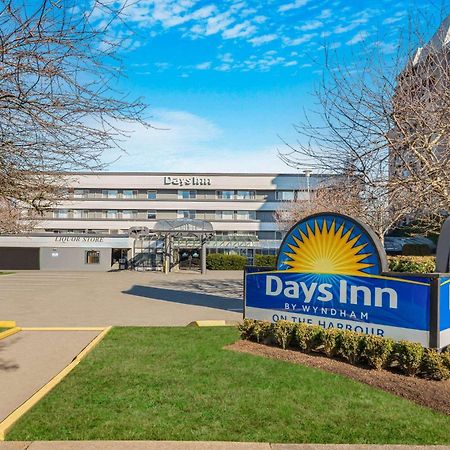 Days Inn By Wyndham Victoria On The Harbour Exterior foto