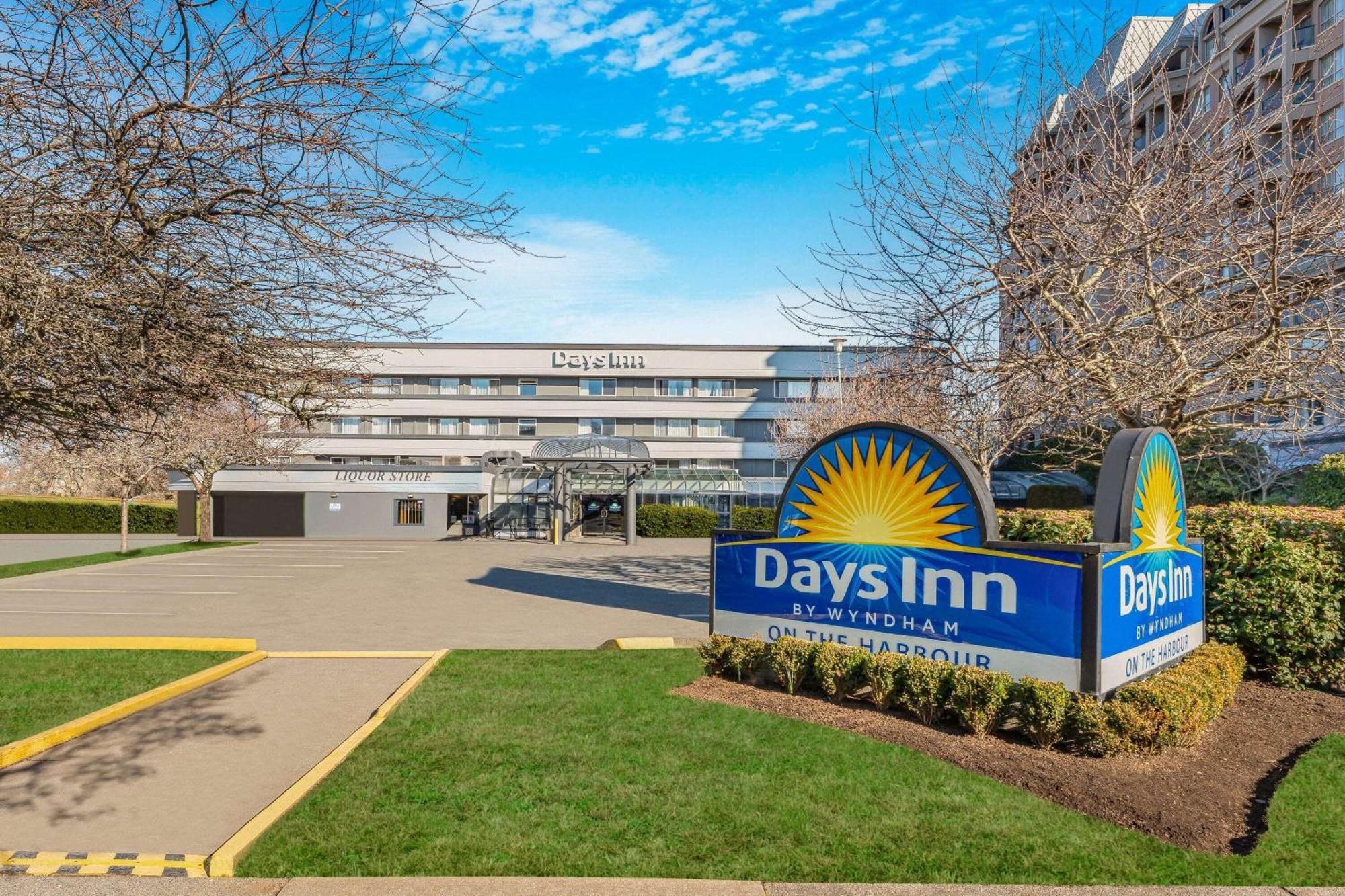 Days Inn By Wyndham Victoria On The Harbour Exterior foto